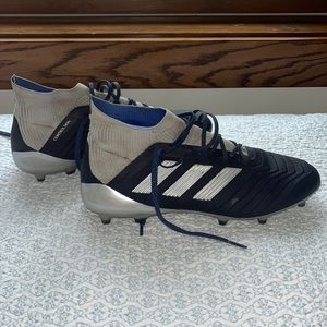 WOMENS ADIDAS PREDATOR SOCCER CLEATS